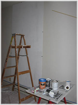 preparing the wall for painted undercoat and silver glaze covering