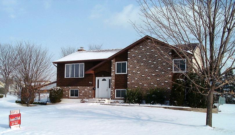 winter_house.jpg (104679 bytes)