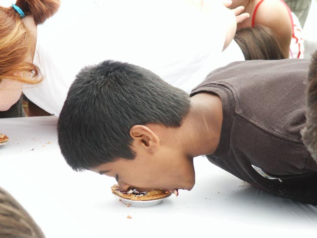 pie eating