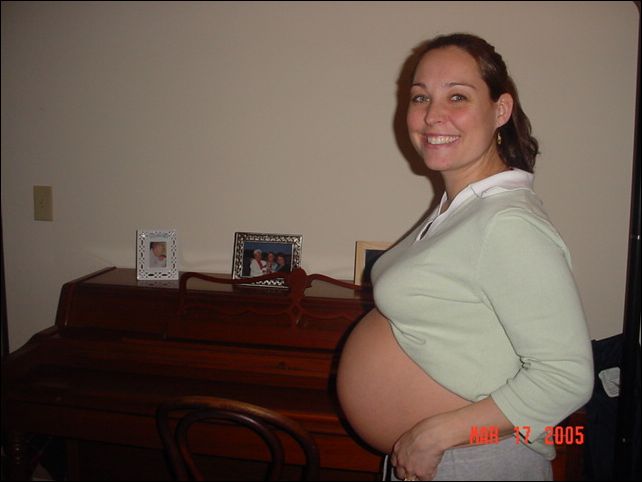 Mommie is Preggers!