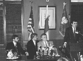 Walesa during a meeting with Polonia in San Francisco