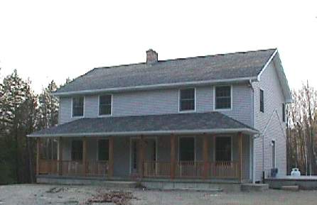 Front4.jpg (15633 bytes)